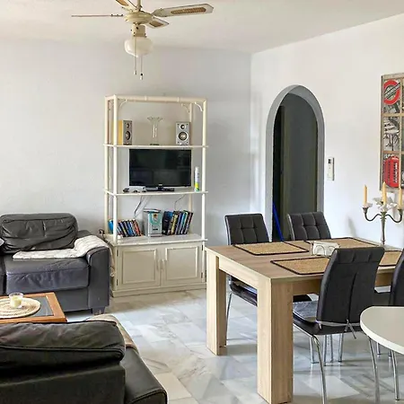 Schöne 2-zimmer-wohnung In * Estepona