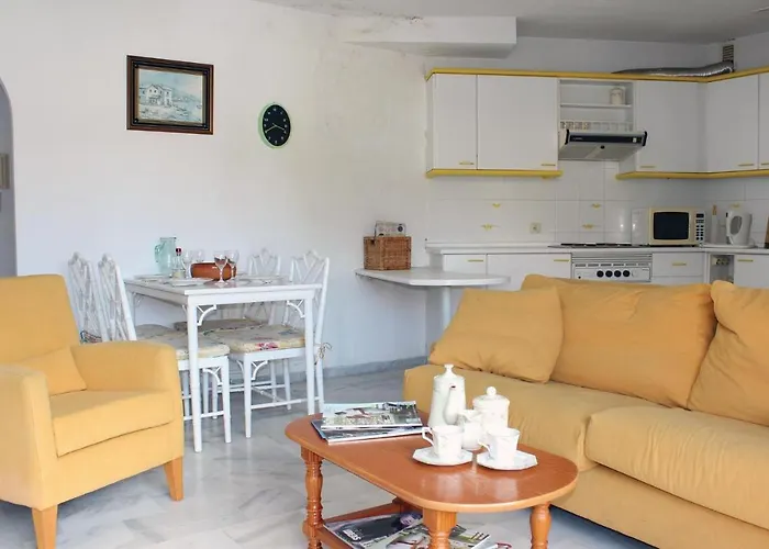 Appartement 2 Bedroom Lovely In