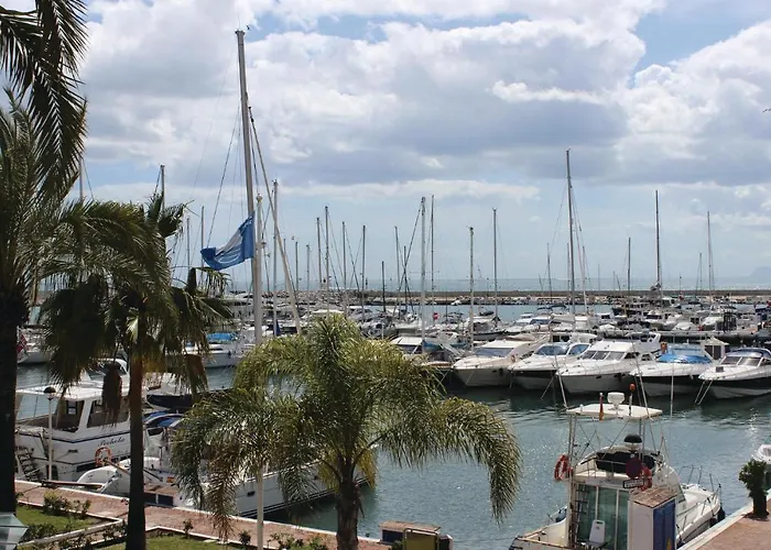 2 Bedroom Lovely In Appartement *