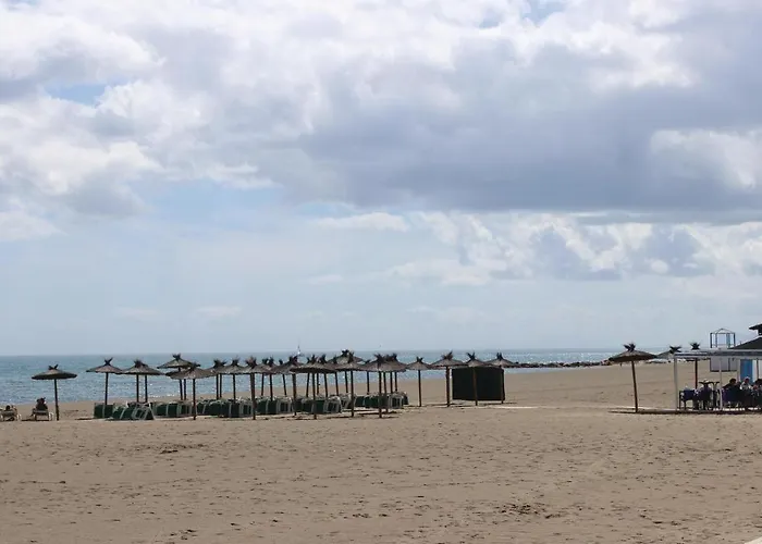 2 Bedroom Lovely In Estepona