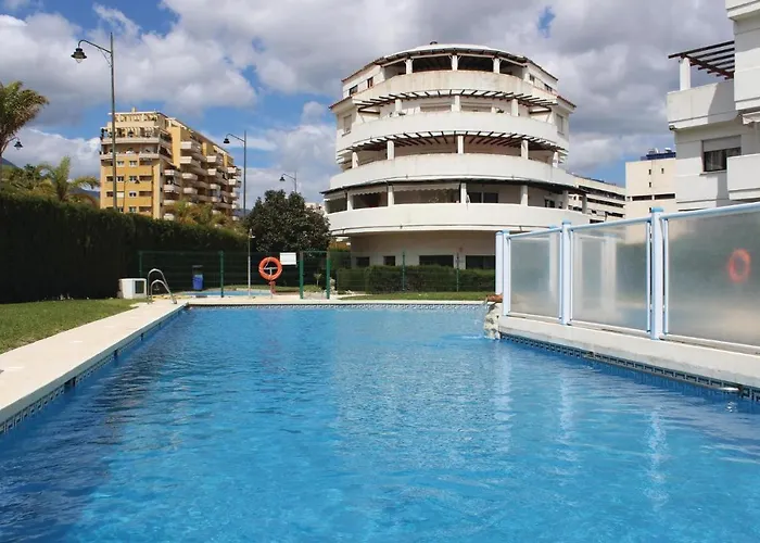 Apartman 2 Bedroom Lovely In *