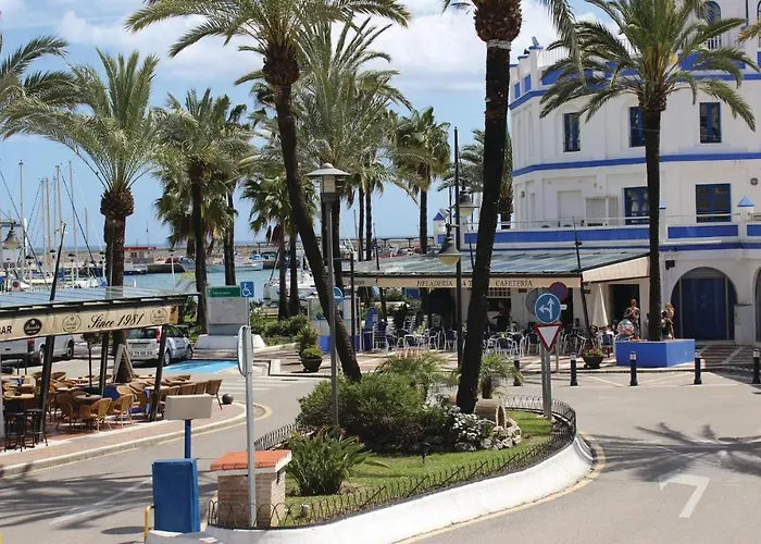 Apartman 2 Bedroom Lovely In *